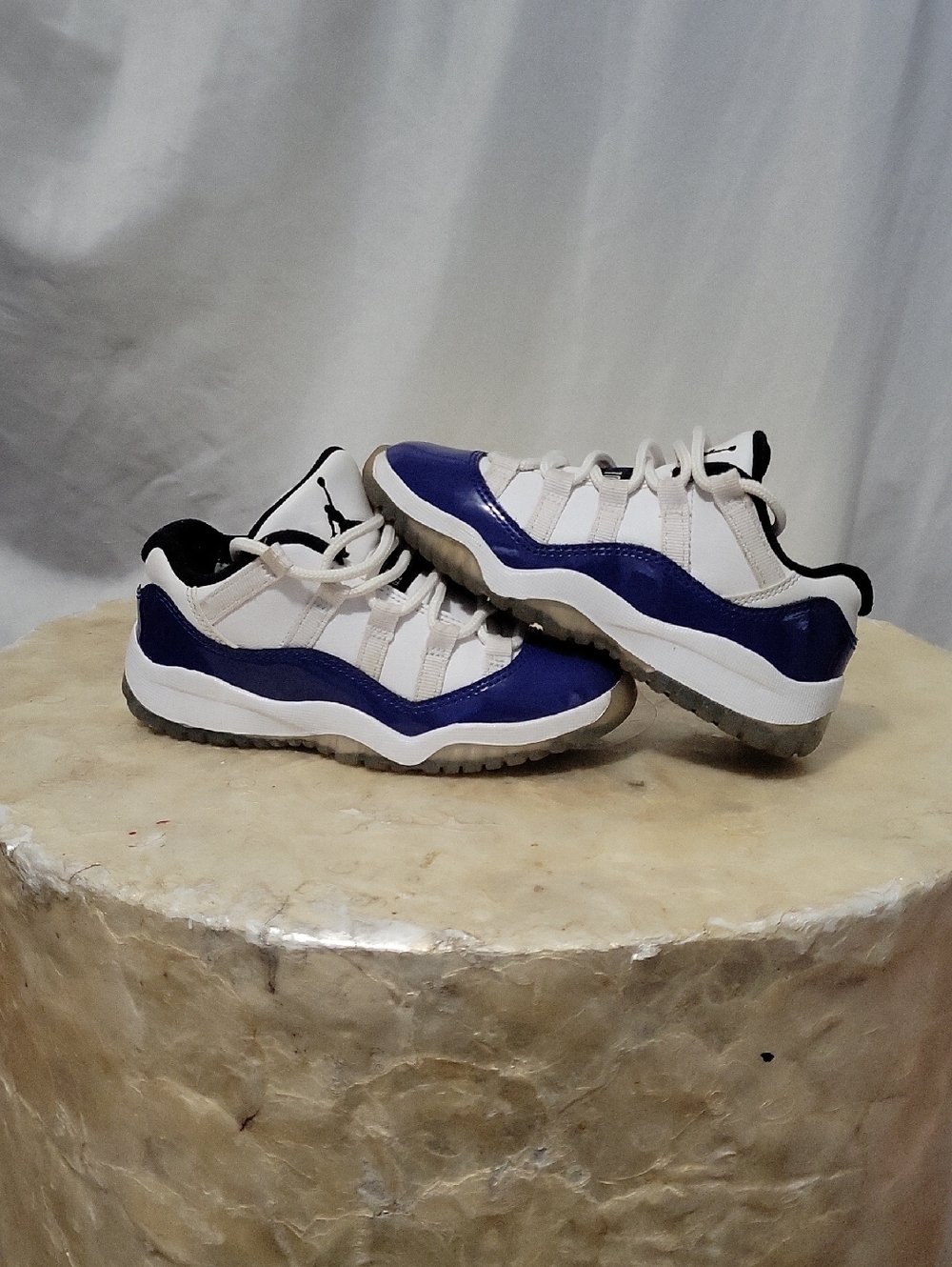 Nike Air Jordan 11 Retro Low sneakers in the "Concord  size 11c ( Toddler)